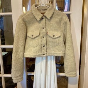 Levi’s Cropped Sherpa Trucker jacket Cream sz S